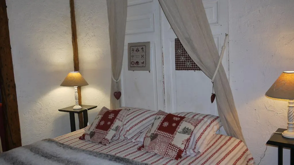 Les Means Bed & Breakfast Meolans-Revel